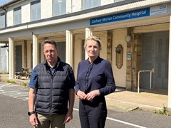 alison-griffiths-and-andy-cooper-at-zachary-merton-hospitaljpeg